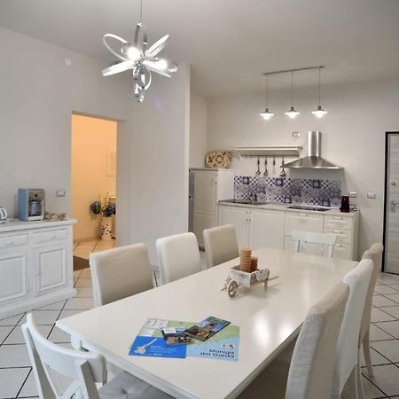 Casa San Martino Leilighet Moniga del Garda Eksteriør bilde